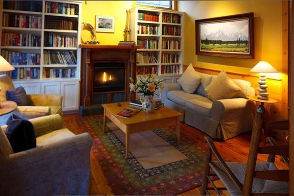 The Alpine House Lodge and Cot (Jackson)